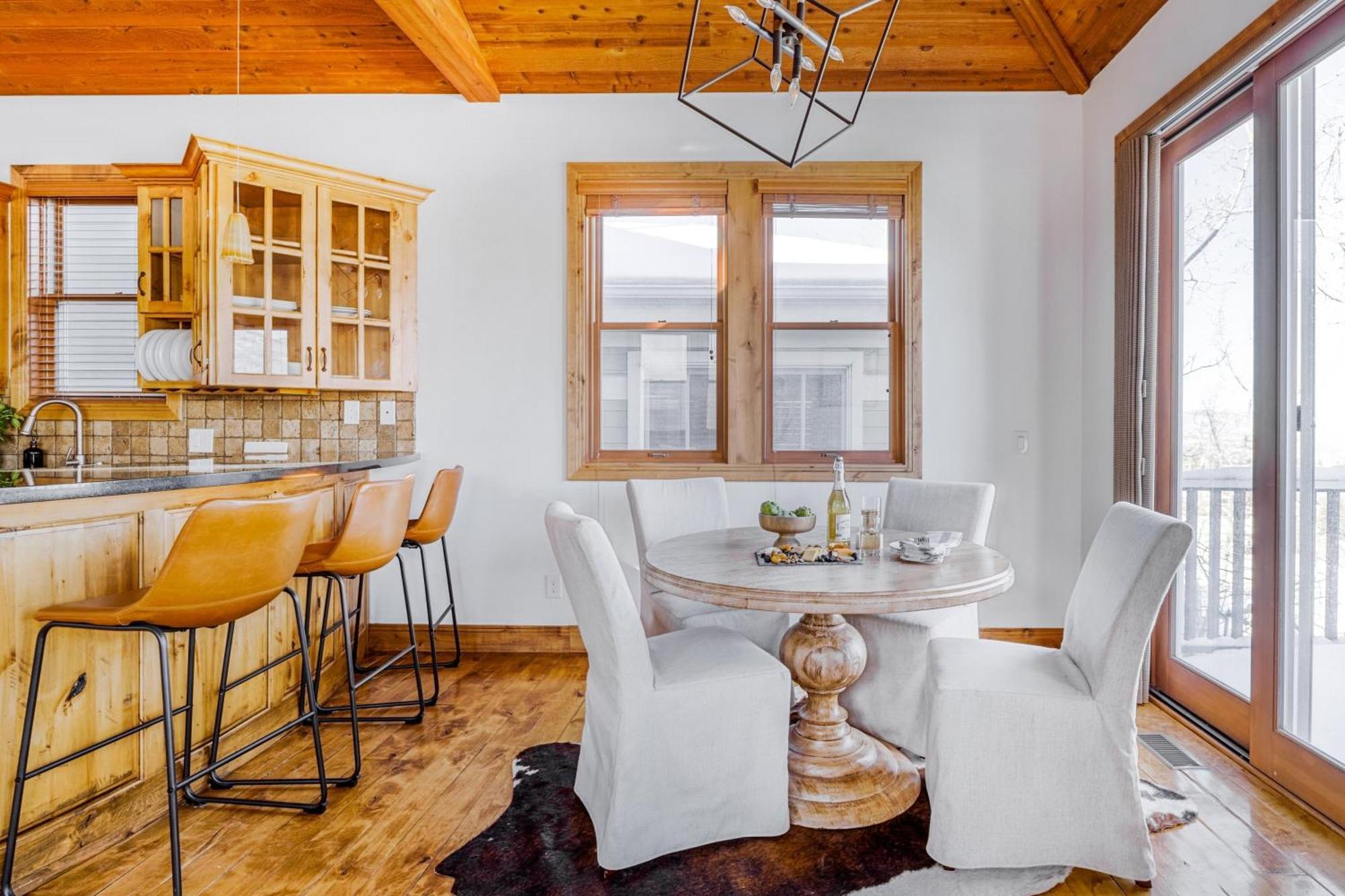 Murdock By Avantstay Cozy Townhouse W Hot Tub Walk To Park City Mountain エクステリア 写真